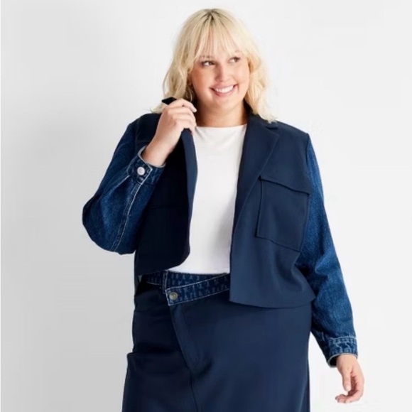 Future collective Jackets & Blazers - Future Collective Women's Contrasting Denim Cropped Blazer 🌴